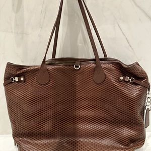Acosta brown leather bag.